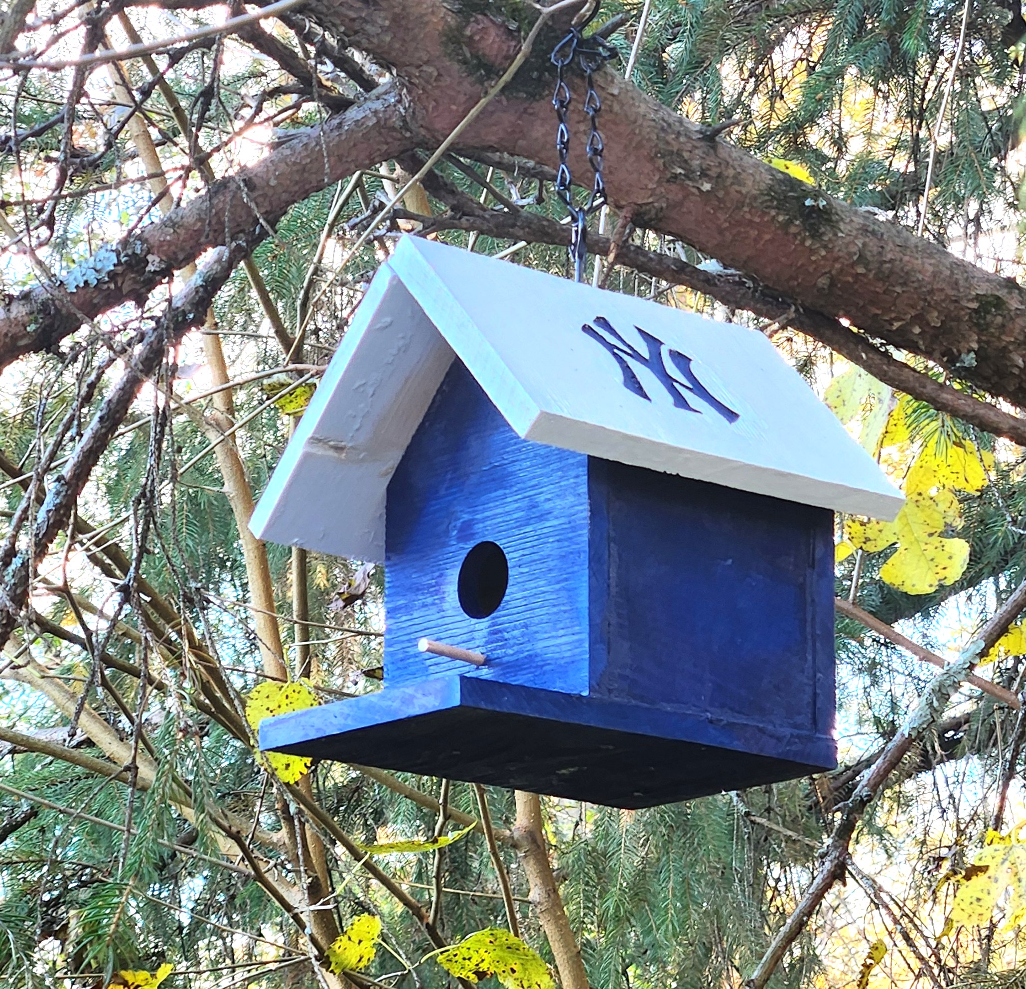 NY Yankees  Bird House